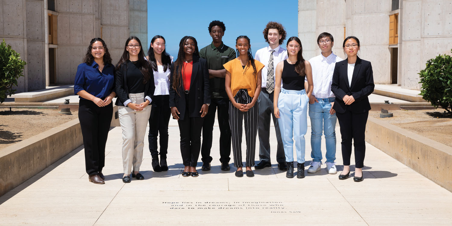 Summer high school scholars work with Salk Institute scientists