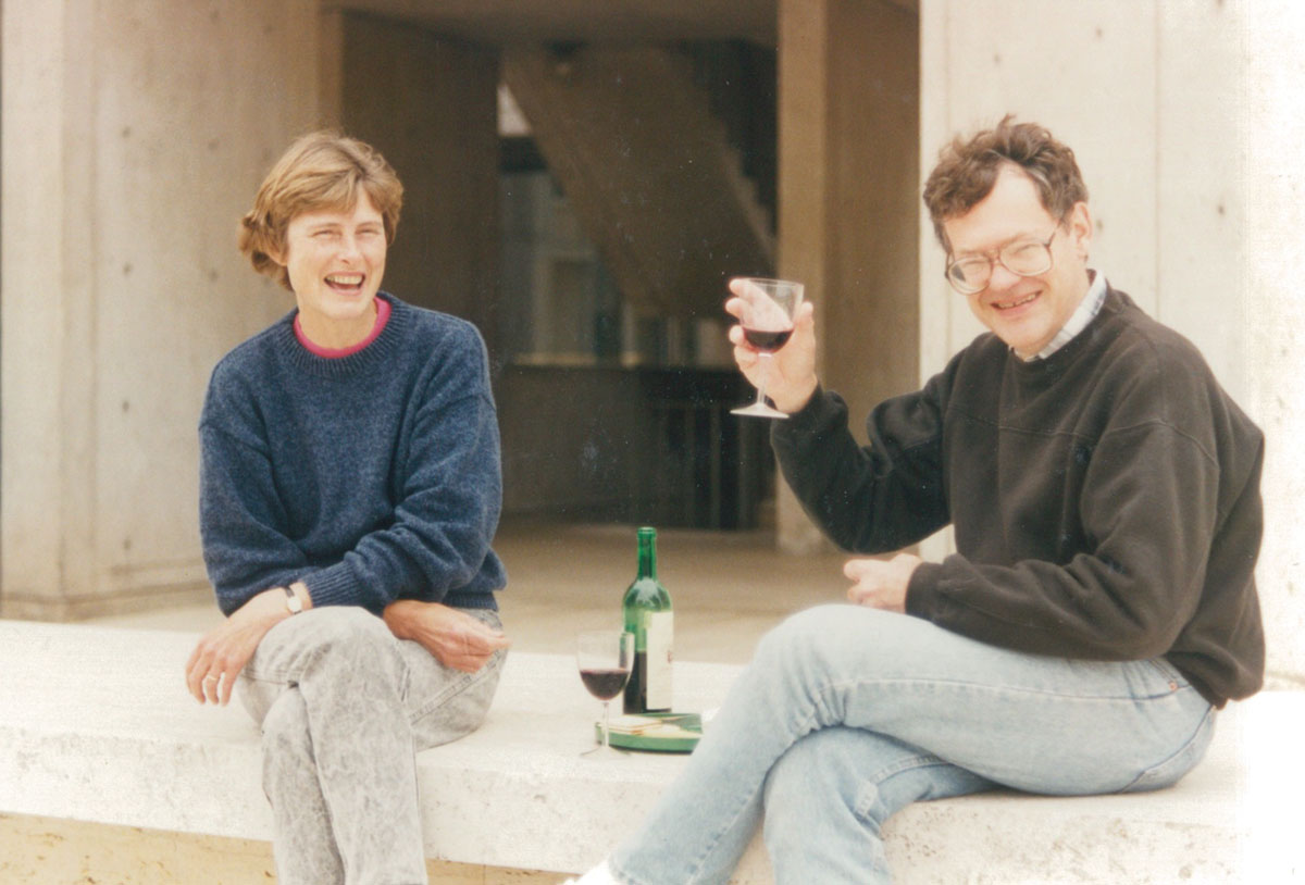 Stevens with wife, Jane, enjoying the Salk Courtyard.